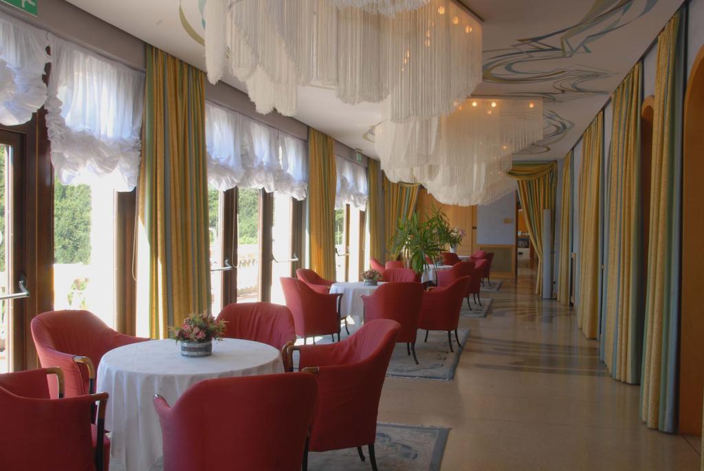 Grand Hotel Astoria 라바로네 외부 사진